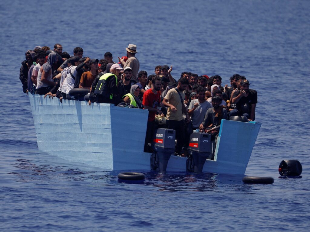 At least 20 refugees and migrants die in shipwreck off Italy’s Lampedusa | Migration News