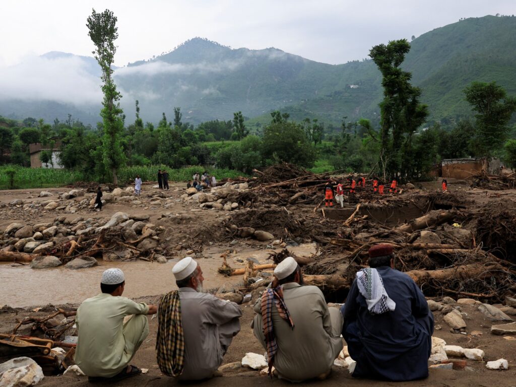 At least 337 killed in Pakistan floods, gov’t defends emergency response | Floods News
