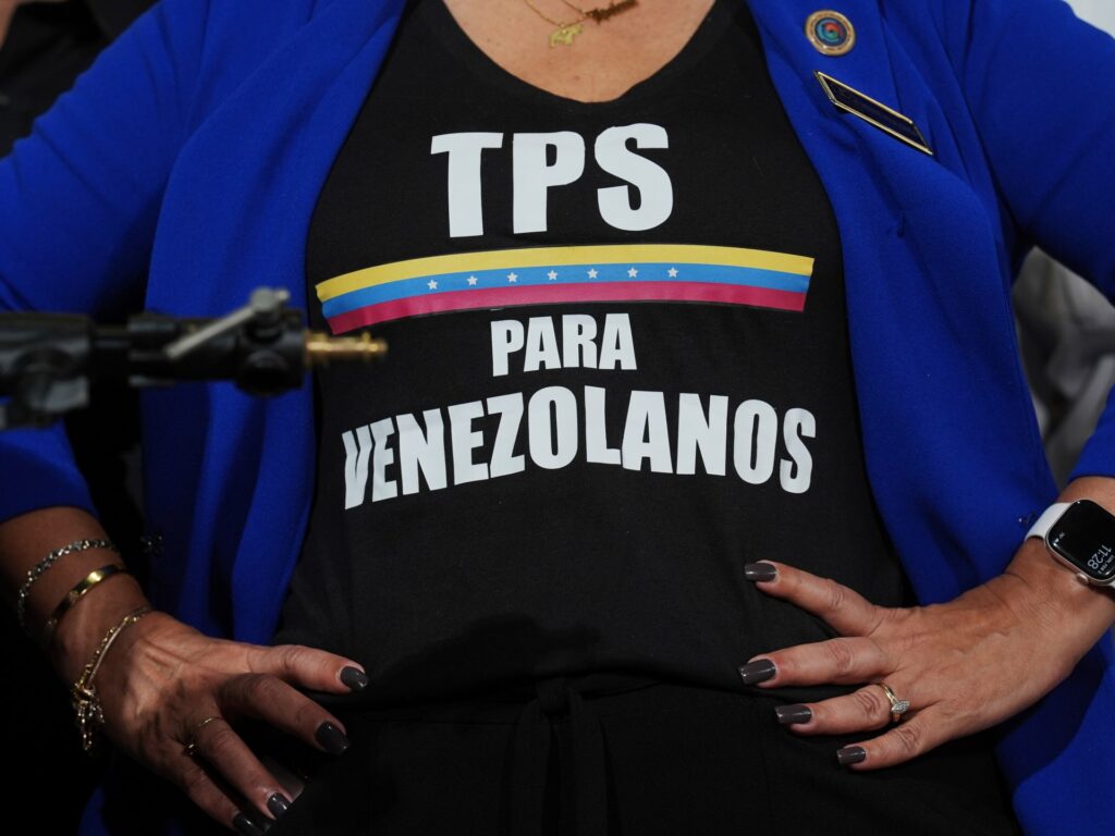 Court blocks Trump effort to end protected status for Venezuelans | Donald Trump News