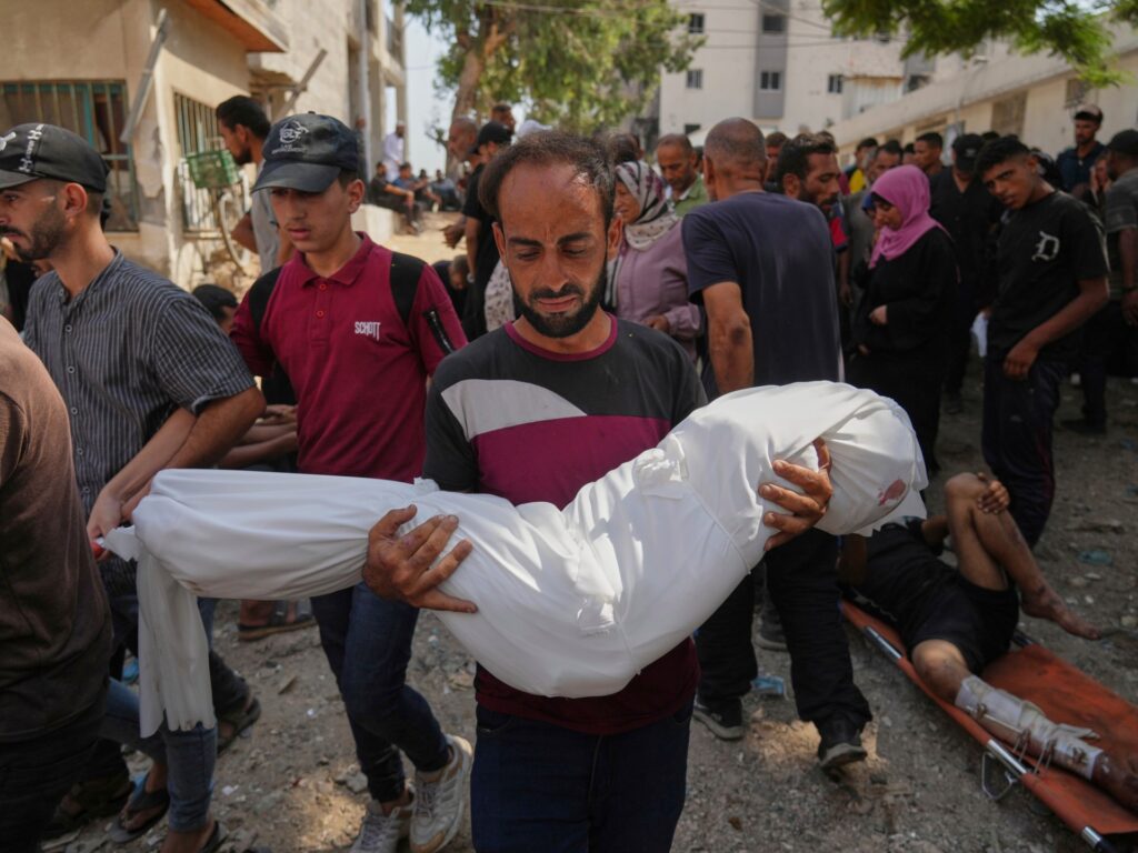 Israel attacks displacement shelters to force Palestinians to southern Gaza | Israel-Palestine conflict News