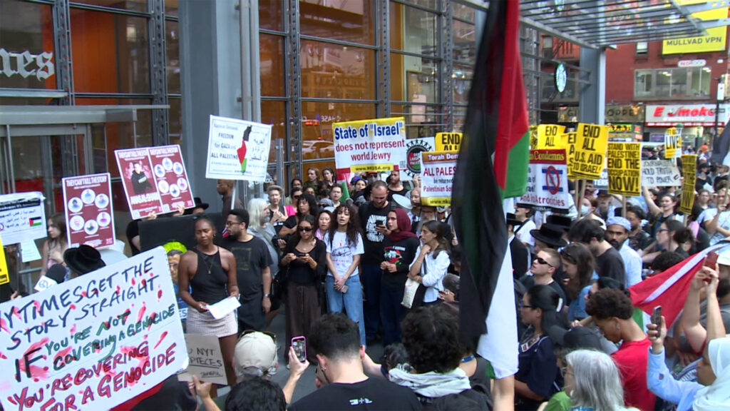 New York protests over killing of Al Jazeera staff in Gaza and US blackout | Gaza