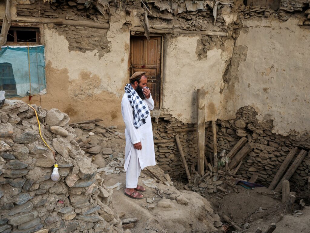 Afghanistan earthquake live: Search for survivors on after 800 killed | Earthquakes News