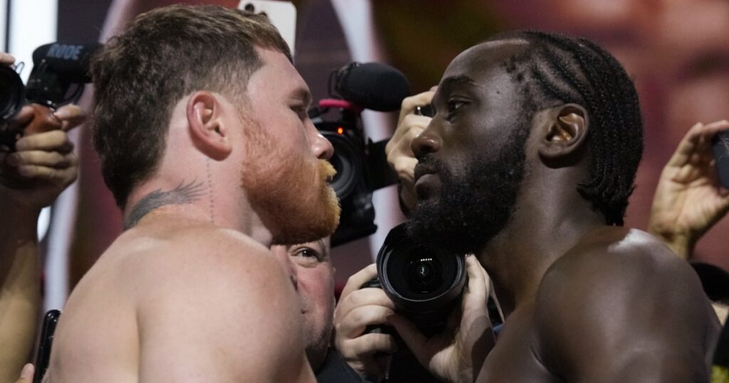 Alvarez, Crawford weigh-in at 167.5lbs before super middleweight fight | Boxing News
