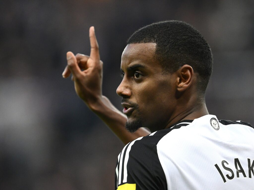 Isak signs with Liverpool from Newcastle for record British fee: Report | Football News