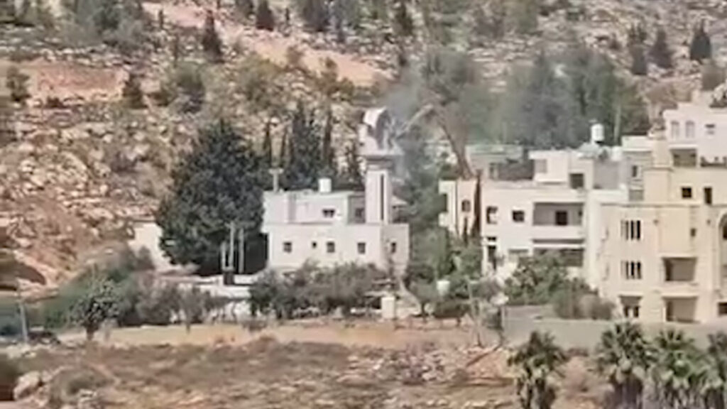 Israeli forces destroy minaret of mosque in town near Hebron