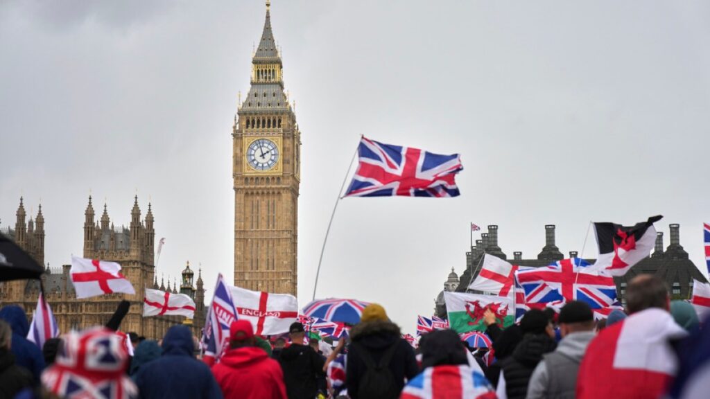 Over 100,000 attend London rally led by far-right activist Tommy Robinson | Protests News