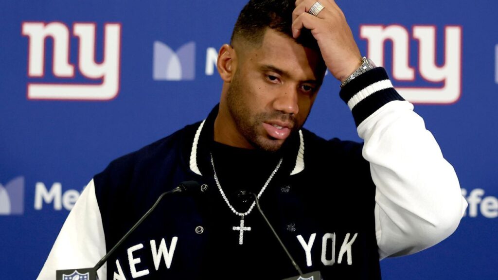 Russell Wilson booed as New York Giants stumble to 0-3