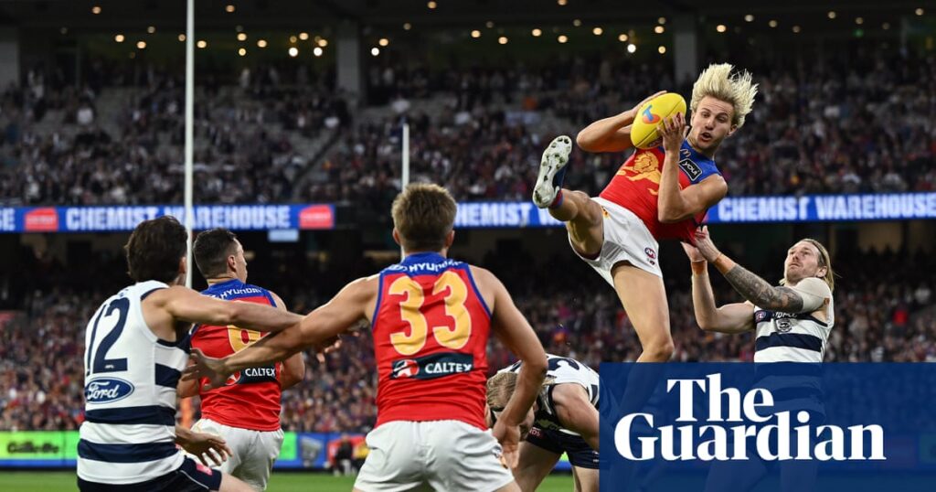 ‘Cloudy but dry’: weather bureau predicts near-perfect conditions for AFL grand final | Australia weather