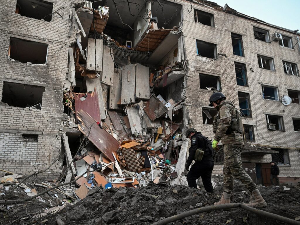 As battle for Ukraine’s Pokrovsk heats up, Putin touts nuclear-powered arms | Russia-Ukraine war News As battle for Ukraine’s Pokrovsk heats up, Putin touts nuclear-powered arms | Russia-Ukraine war News