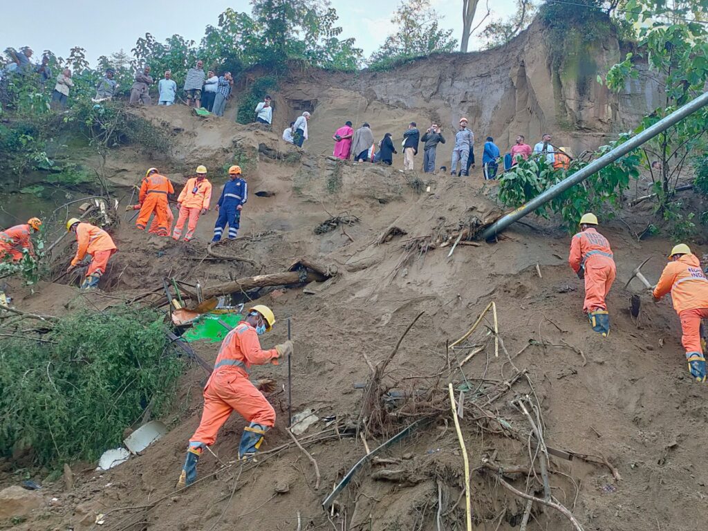 Landslide hits bus in northern India, killing 15, as rescue continues | Climate News