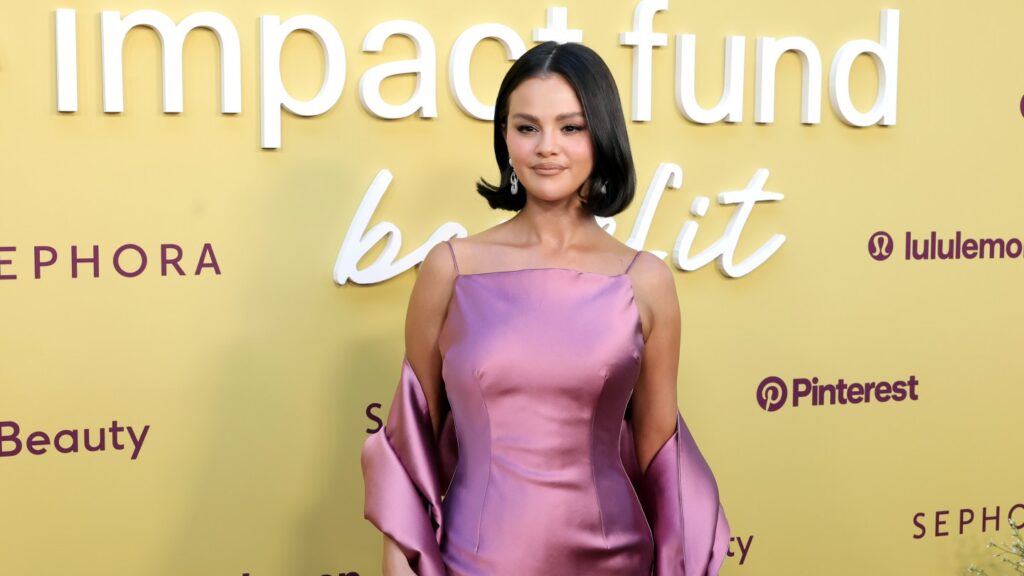 Selena Gomez Gives Advice for Protecting Mental Health on Social Media Selena Gomez Gives Advice for Protecting Mental Health on Social Media