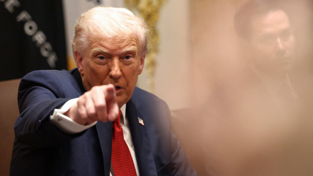 Trump tells Australian envoy ‘I don’t like you either’ | Donald Trump