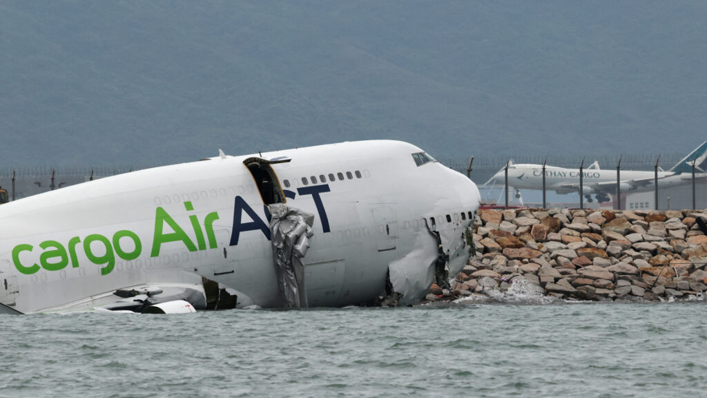 Video: What we know about the Hong Kong cargo plane crash | Aviation