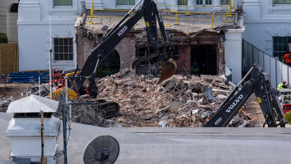 Washington Post Defends Trump Demolition of White House East Wing Washington Post Defends Trump Demolition of White House East Wing