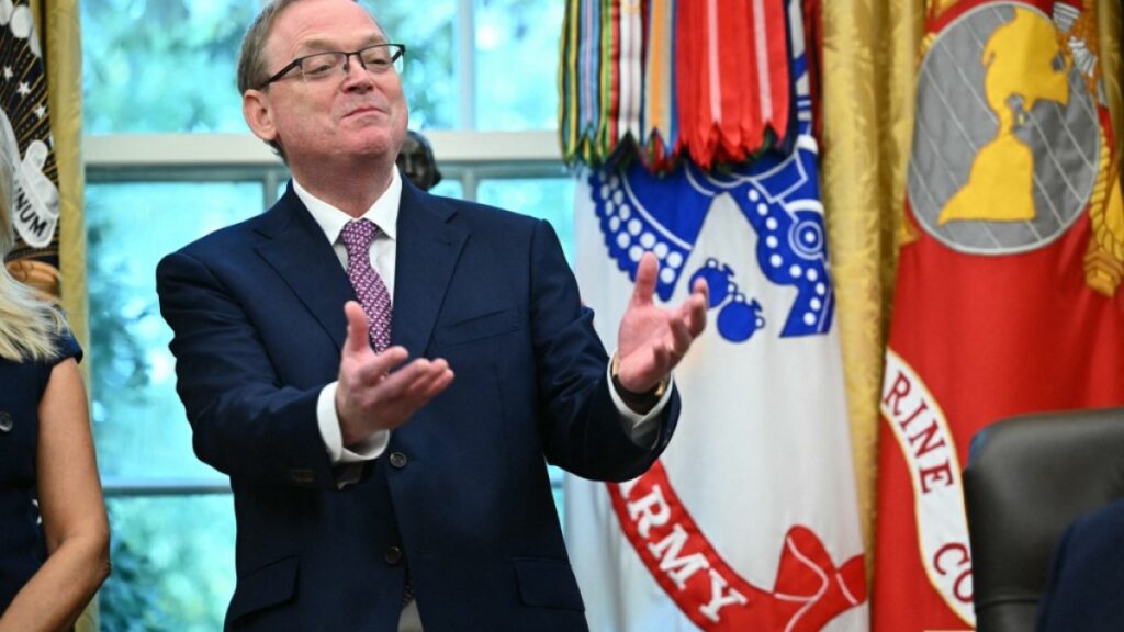 White House threatens mass layoffs amid deepening US government shutdown | Donald Trump News