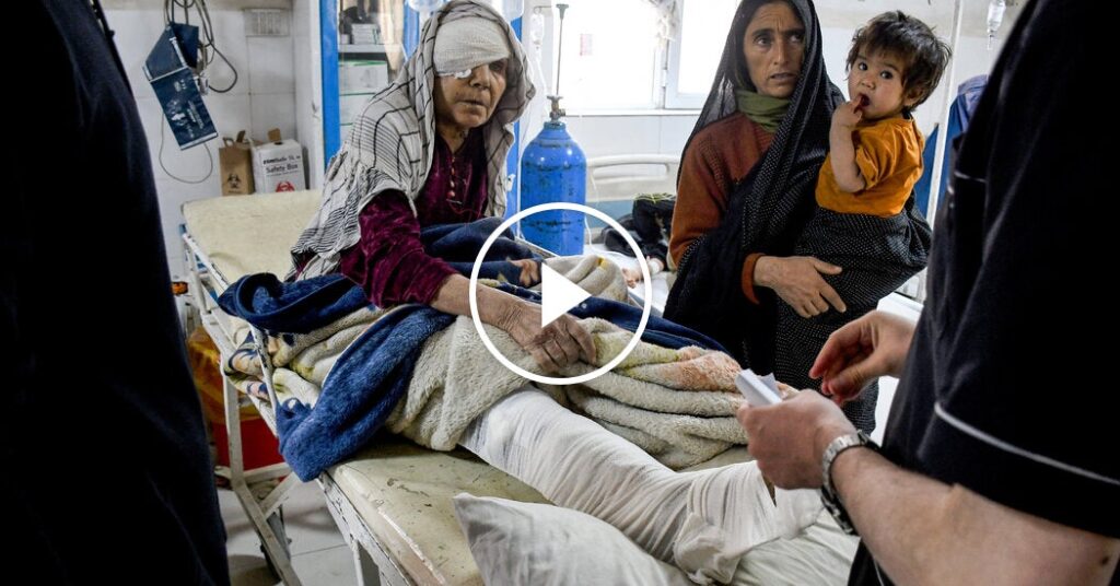 Deadly Quake in Afghanistan Damages Magnificent Blue Mosque