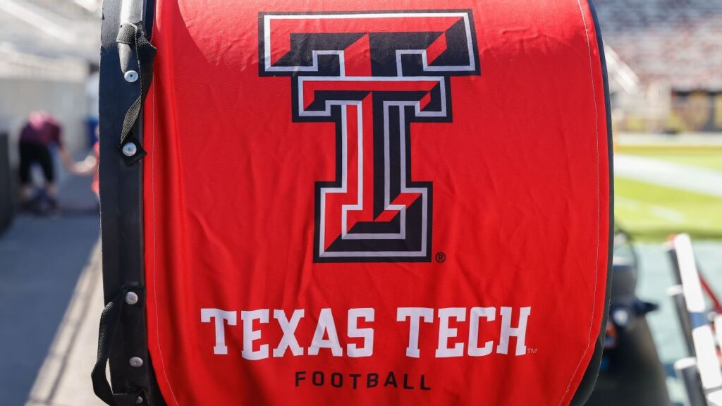 Four-star quarterback Kavian Bryant commits to Texas Tech