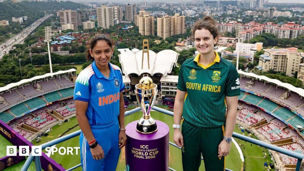 India captain Harmanpreet Kaur and South Africa captain Laura Wolvaardt with the Women's World Cup trophy at the DY Patil Stadium